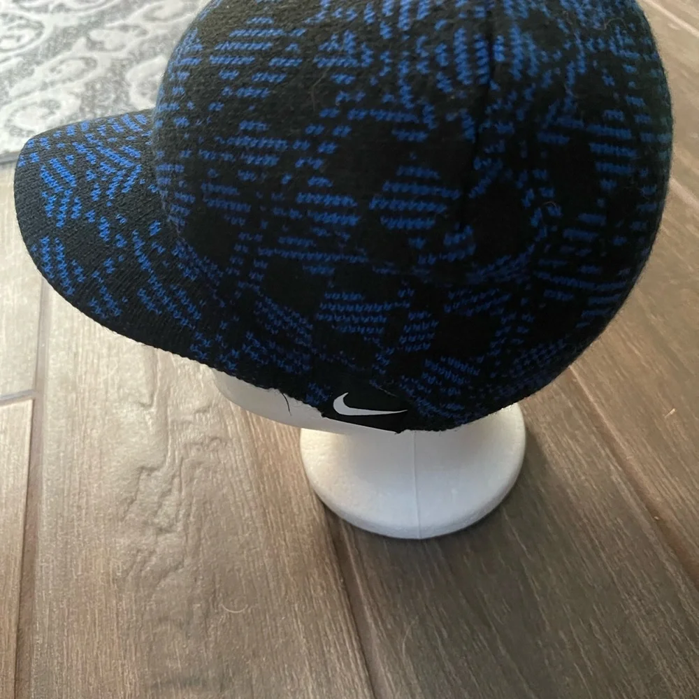 Nike Winter Hat with Bill One Size